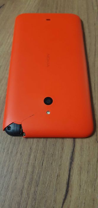 Samsung j3 i Nokia 1320 tani smartphone