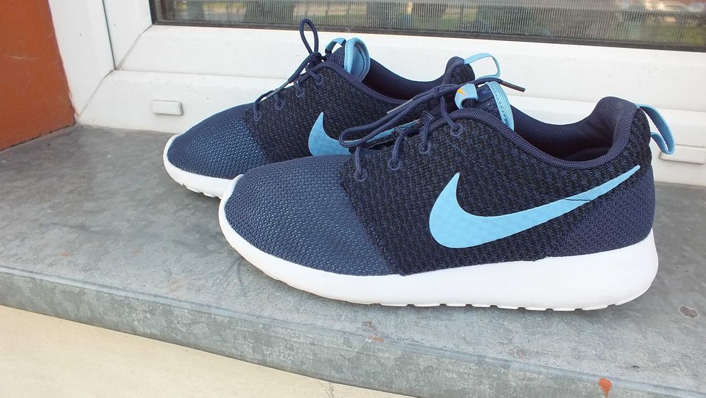 Super buty sportowe marki Nike w roz 44
