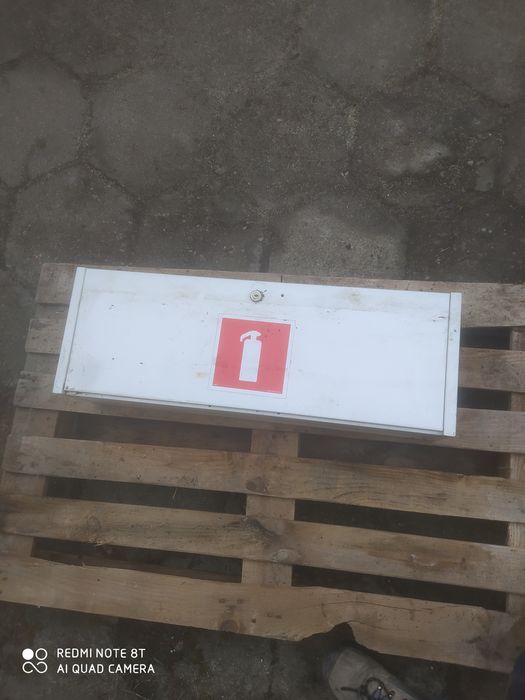 Skrzynka na gaśnice