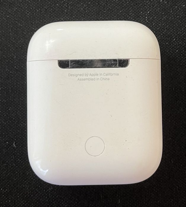 Продам Apple AirPods 2