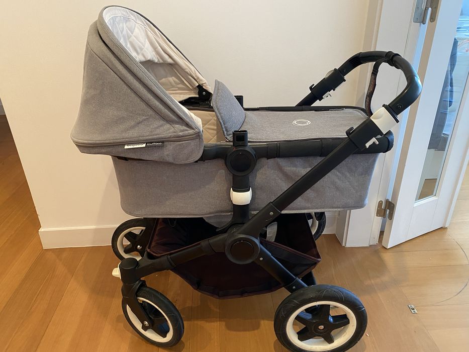 Carrinho de bebé premium Bugaboo Buffalo + cadeira auto (3 em 1)