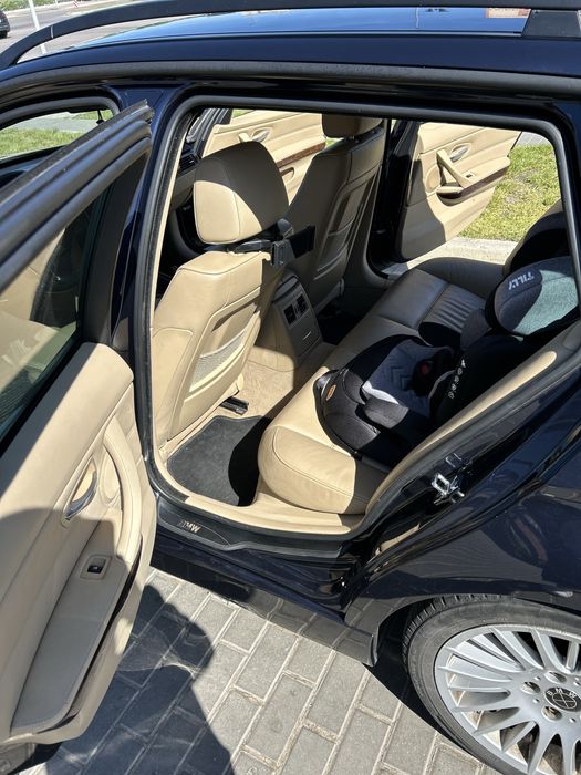 Продам BMW 3 Series , E 91