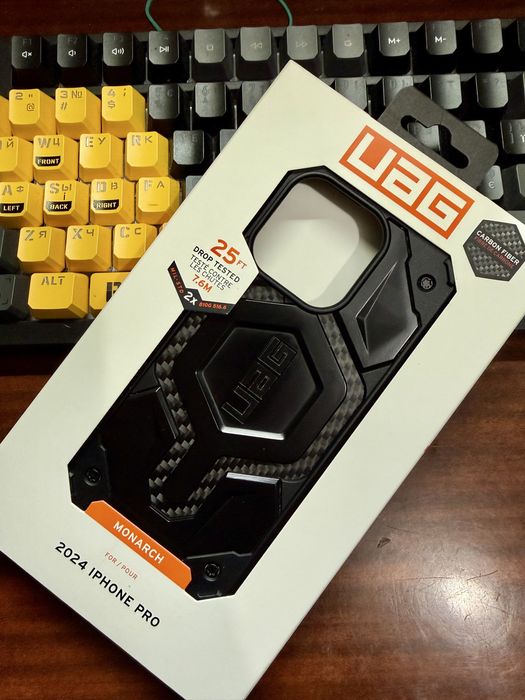 Чохол UAG  Monarch Carbon Fiber iPhone 16 pro, чехол