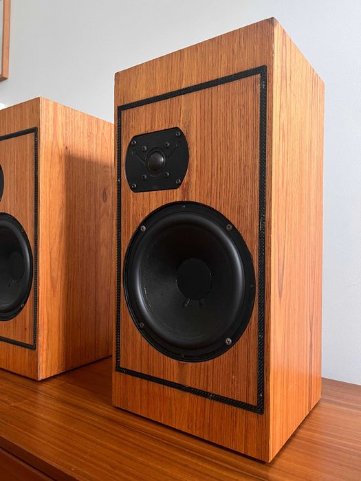 Colunas Altifalantes Acoustic Research AR 16