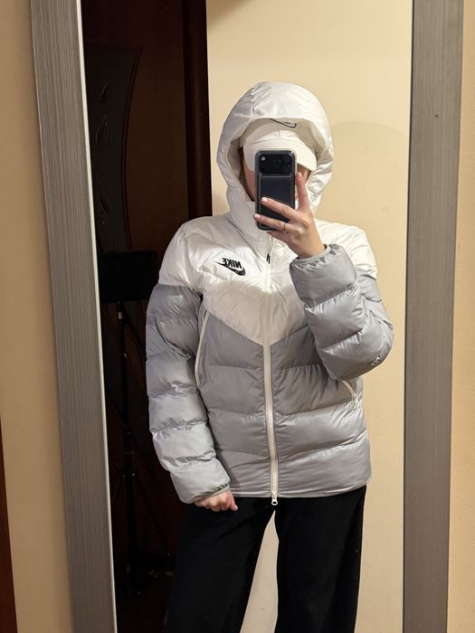 Пуховик Nike StormFit