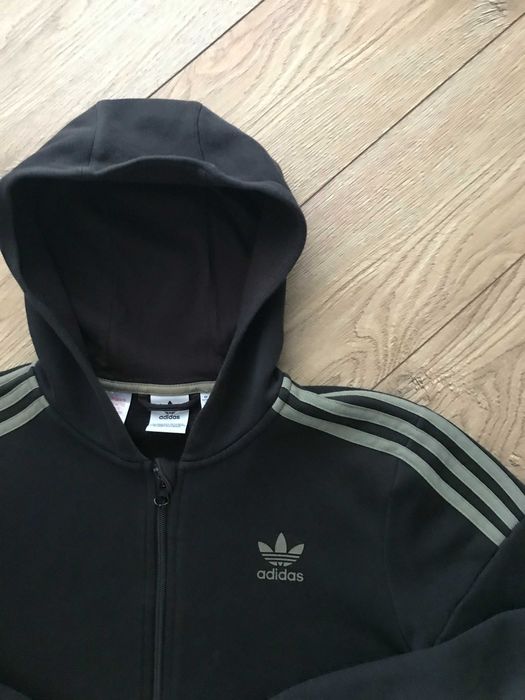 Bluza Adidas na zamek rozm. M ( nowa kolekcja)