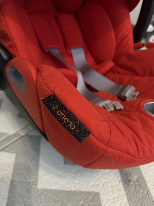 Автолюлька Cybex Cloud Z i-Size (Orange) з базою Isofix