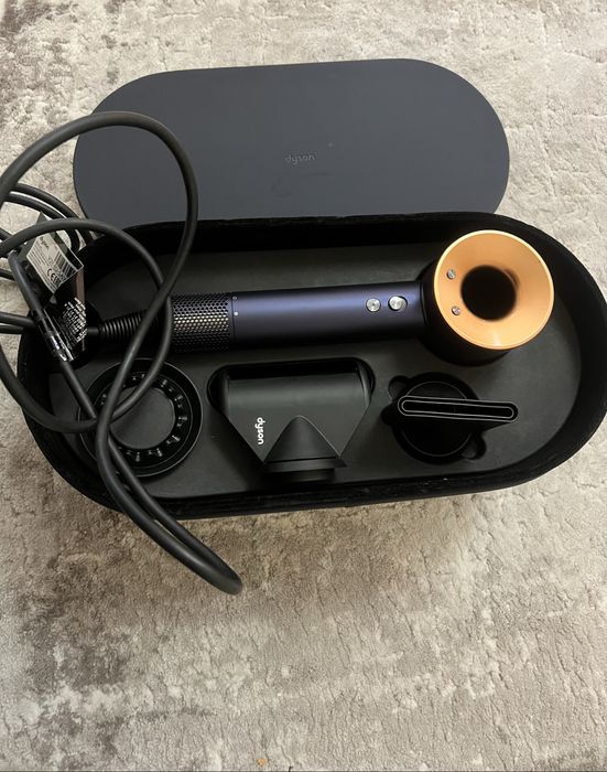 Фен Dyson Дайсон