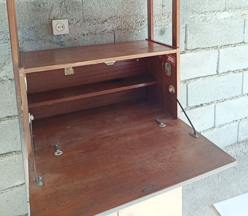 Secretária/Escrivaninha em madeira