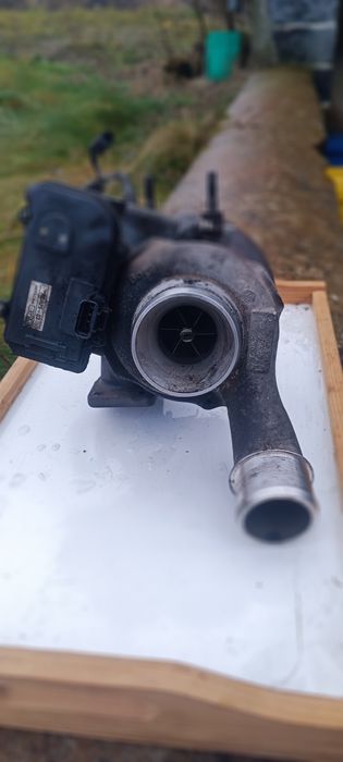 Turbosprężarka turbina Opel Signum 3.0V6 CDTI 184km Vectra c z30dt