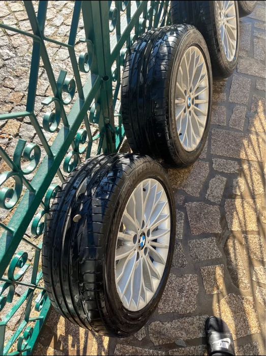 Jantes bmw com pneus 225/50 r17.
