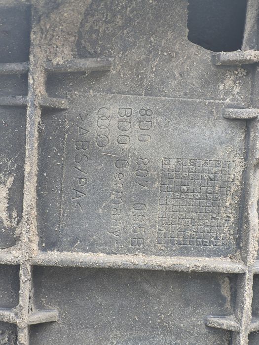 Audi s4 zderzak przedni