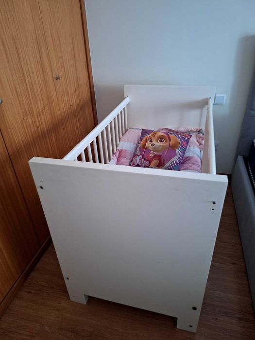 Berço branco em bom estado