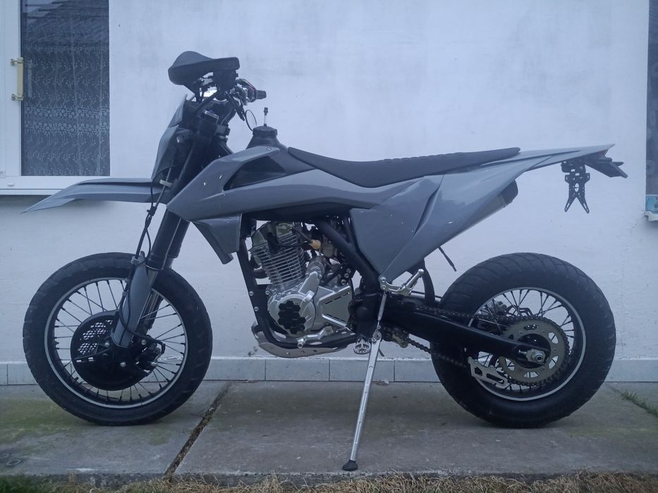 Продам кові адванс 250