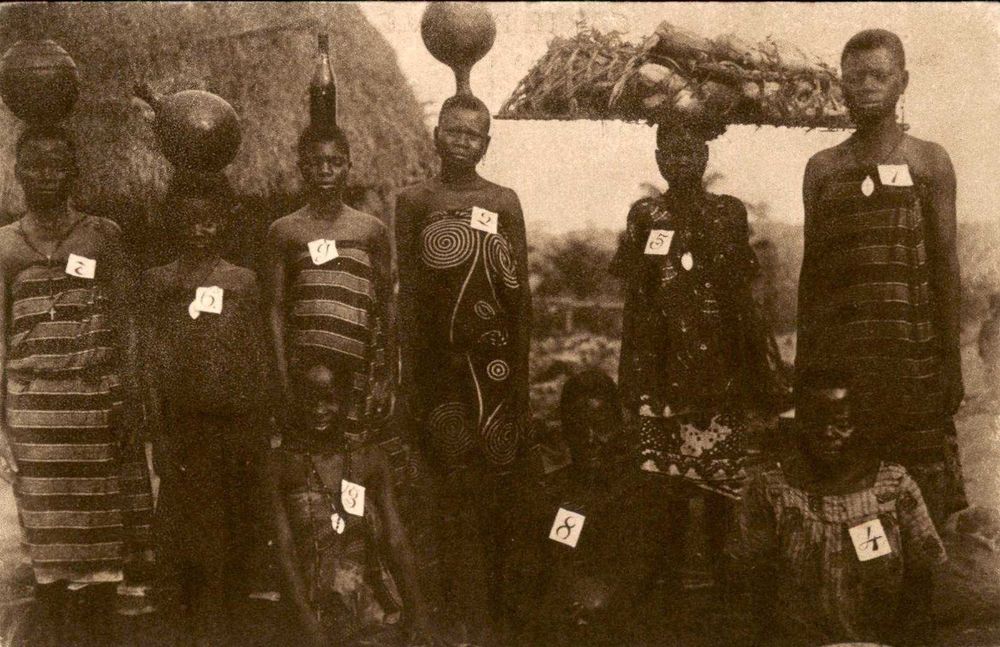 47 Raros e interessantes postais do Congo Belga. 1900 a 1950.