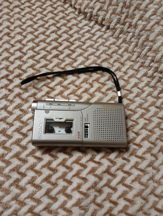 Диктофон Sony M-630V мини кассетный.