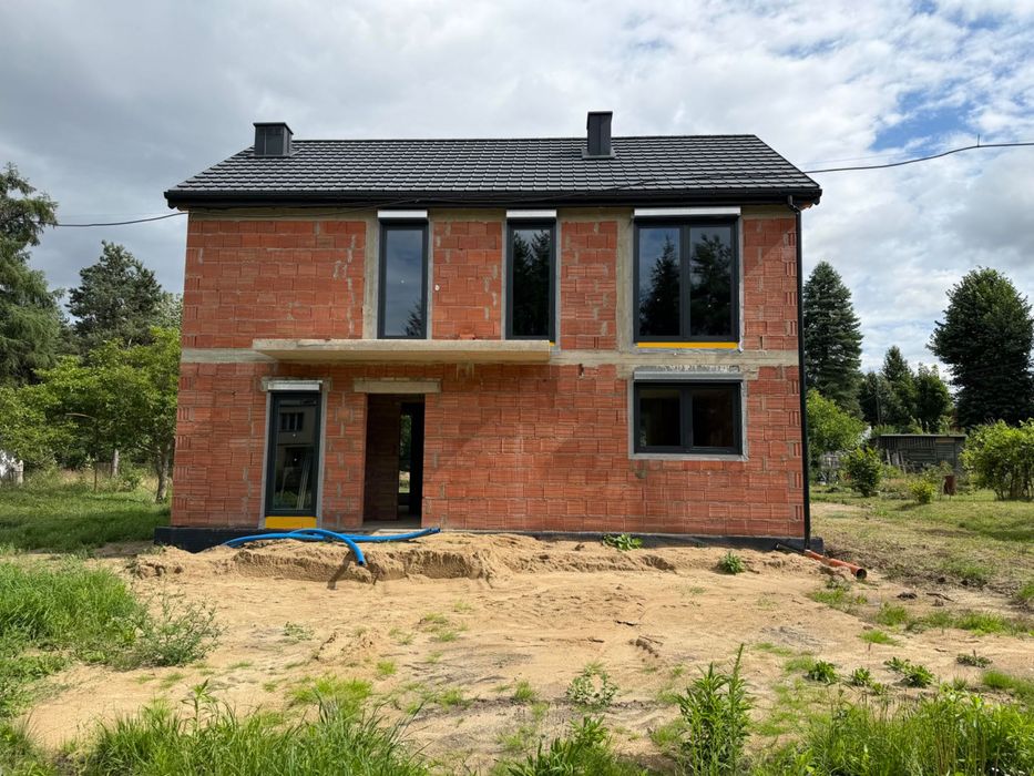 Dom z pełnym poddaszem użytkowym ,stan surowy zamknięty - Widok 2