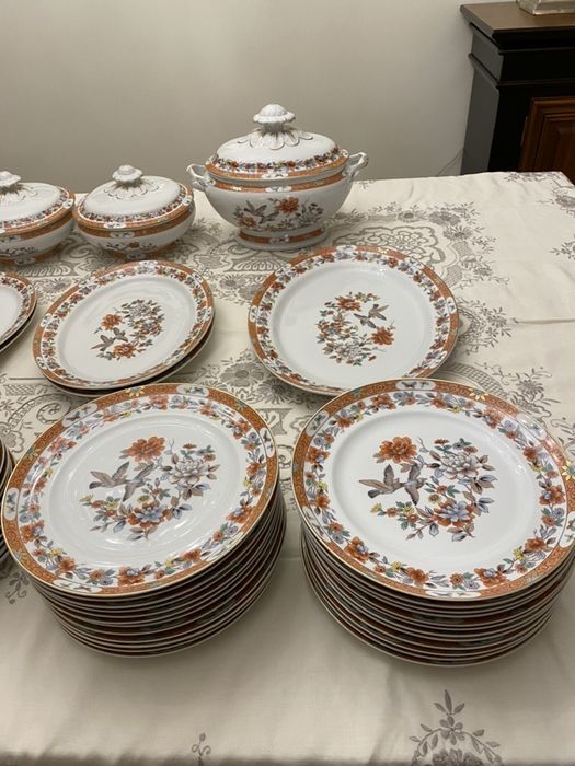 Serviço Completo Jantar Magnólia - Vista Alegre ( Anos 70/80 )