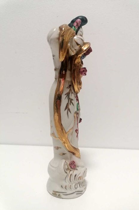 Figura de porcelana mulher - Macau