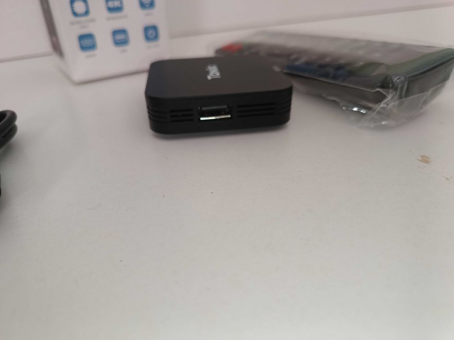 Смарт-приставка Tanix TX1 Android 11.0 2/16 ГБ