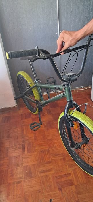 Bicicleta bmx usada