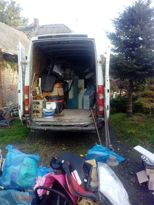 Wywóz Śmieci Mebli Gabarytów Zmieszanych Opróżnianie Zagraconych Pomie