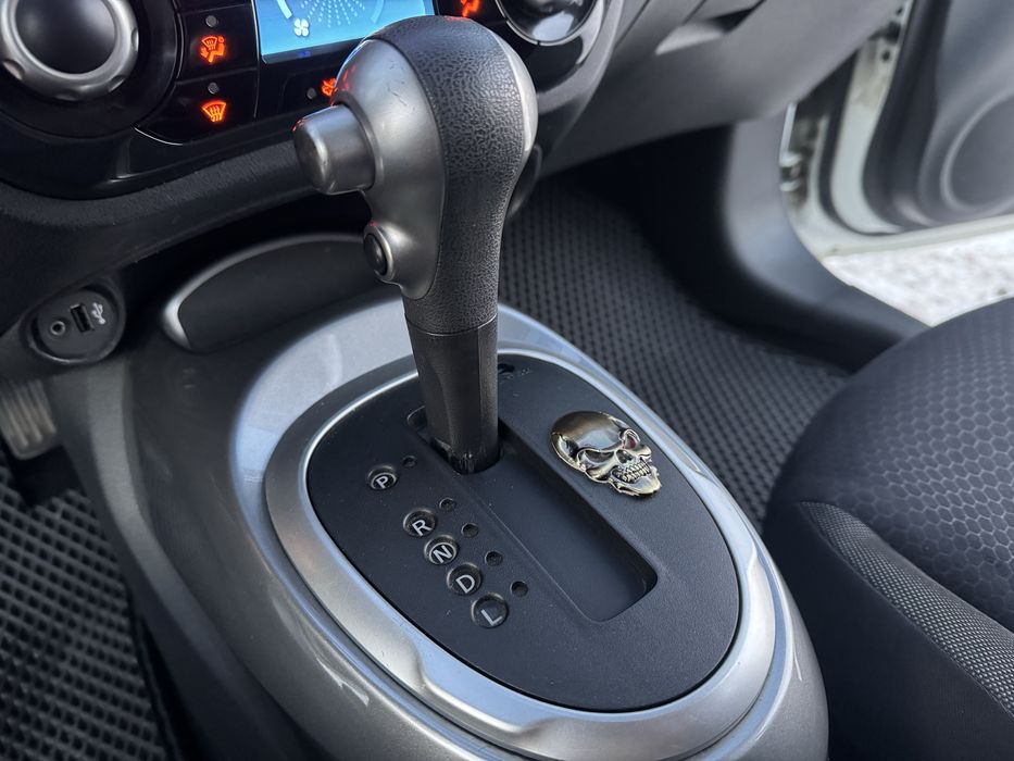 Продам офіційний Nissan Juke автомат