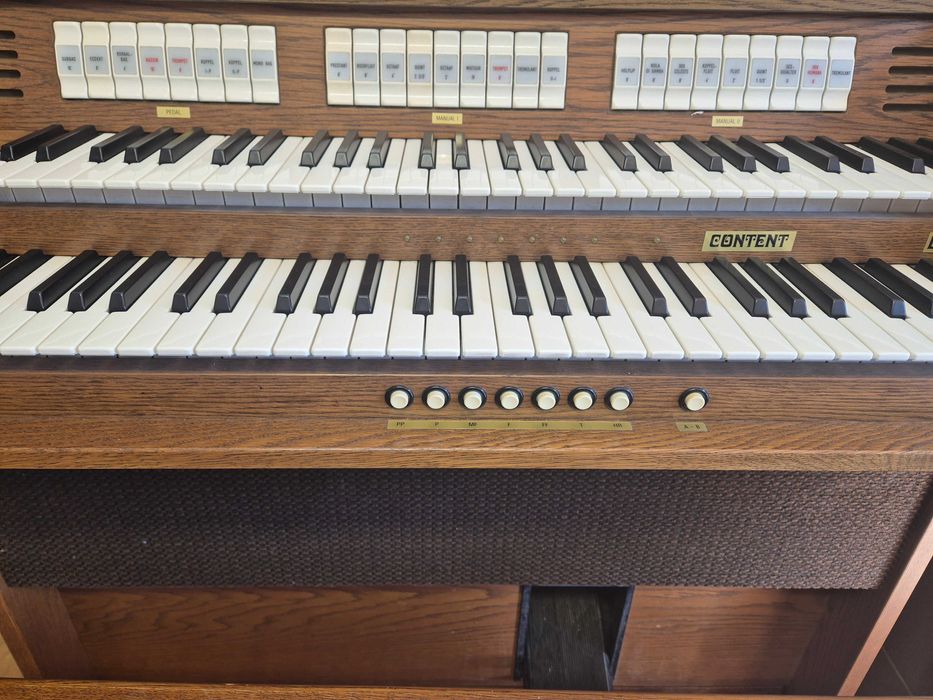 Cyfrowe organy koscielne Content D2227 MIDI