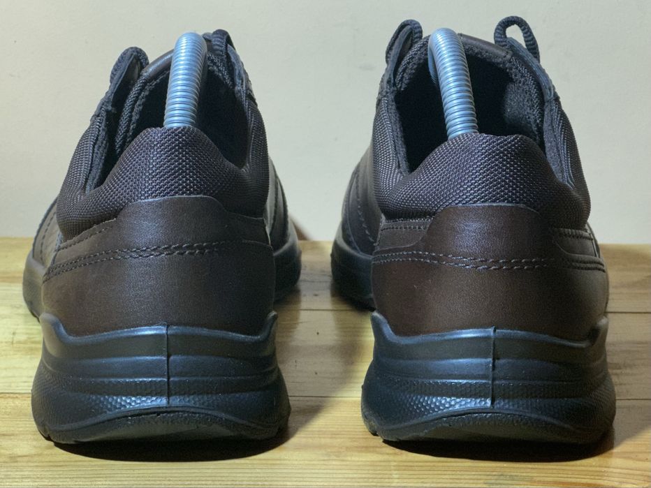 Шкіряні кросівки Ecco. Розмір 42(27 см)