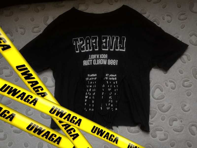 Efektowny t-shirt z rozcięciami