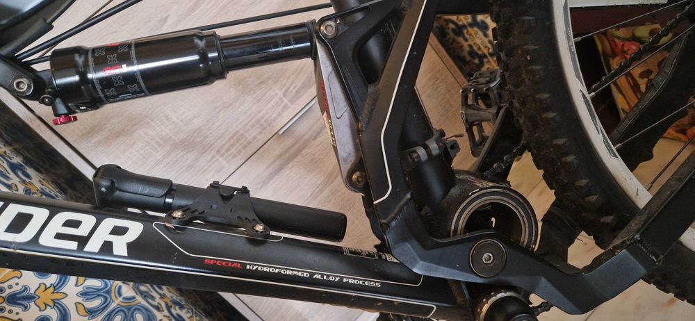 Rockrider ER1 óptima para estrada ou terra