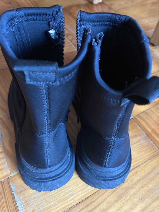 Botas Zara de menina, número 31, excelente estado