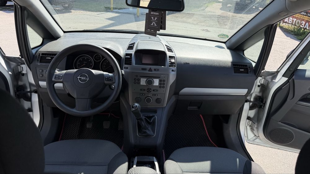 Opel Zafira 2006 р. | 1.9 Дизель | 6-ст. механіка | 7 місць