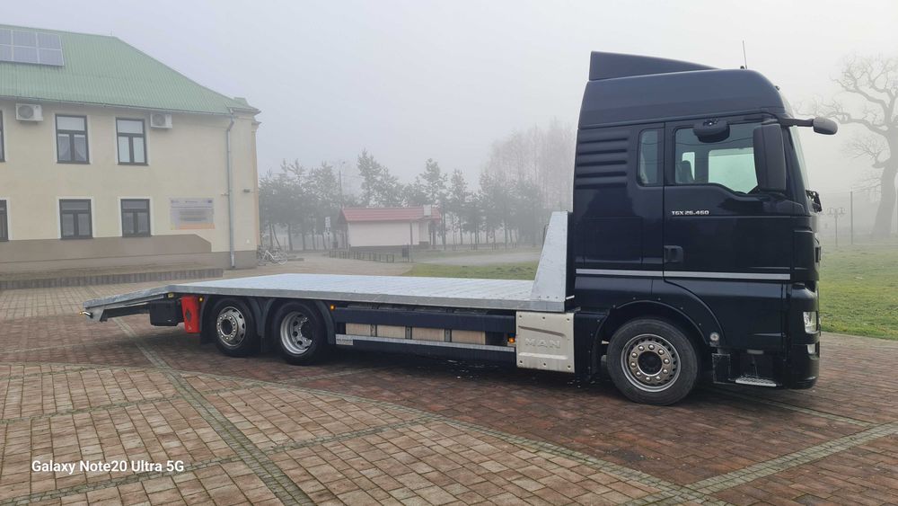 Najazd platforma ciężarowe trzyośka zabudowa laweta MAN TGM Hydraulika