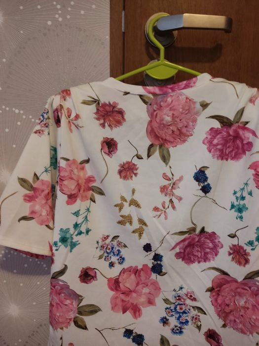 Bluzka damska w kwiaty