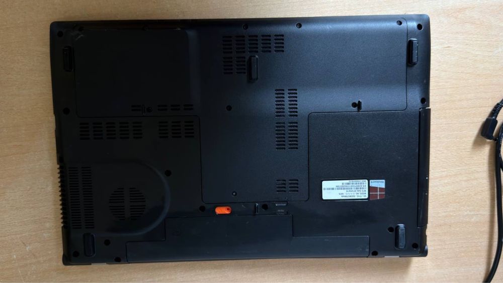 Ноутбук Acer Aspire V3-771G / 17,3″ / Core i5 / 8 ГБ / HDD 250 ГБ / GeForce GT 710M 2 ГБ