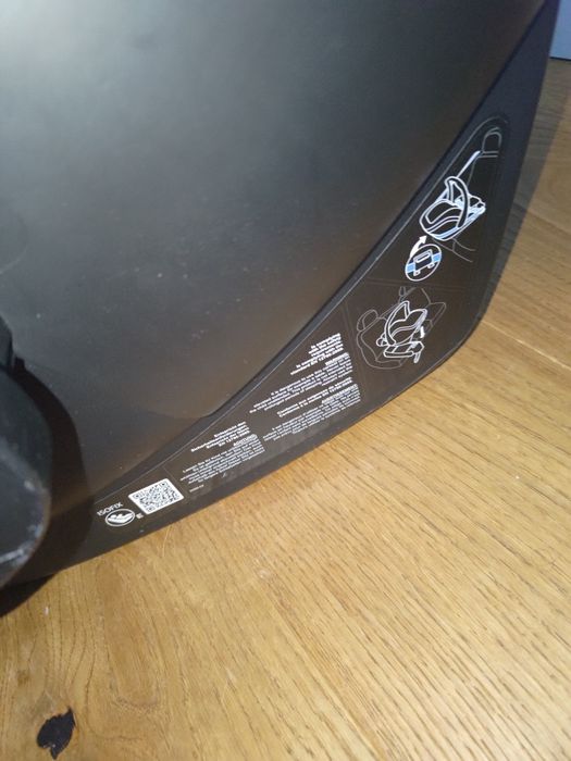 Fotelik recaro privia z bazą.