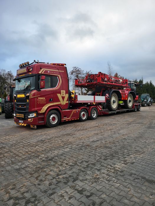 Transport kombajnów sieczkarni opryskiwaczy forwarder harvester domków