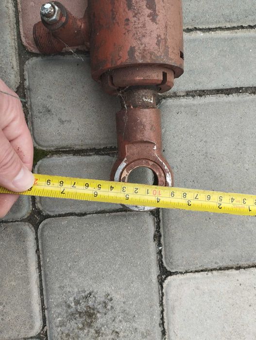 Продам гидравлический цилиндр
