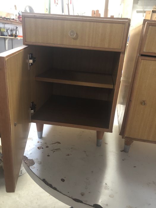 Vendo mesas de cabeceira