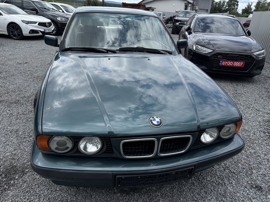 BMW 5 E34 музейна