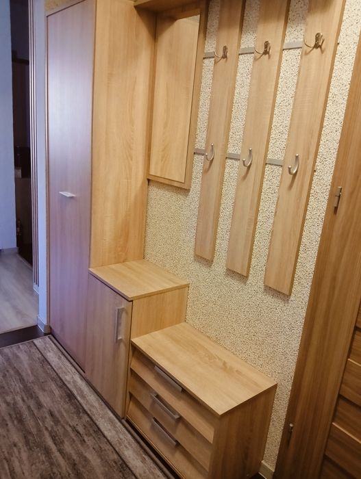 Zestaw mebli do przedpokoju