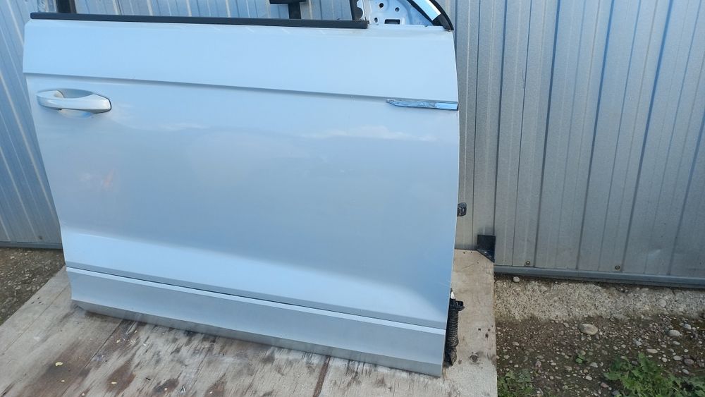 Drzwi prawe przód przednie kompletne vw t-roc lb9z