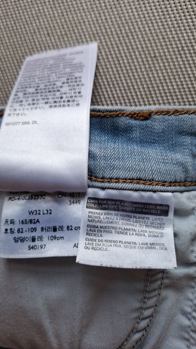 Jeansy "LEVI  STRAUSS"  W 32  L32  jasno niebieskie jak nowe