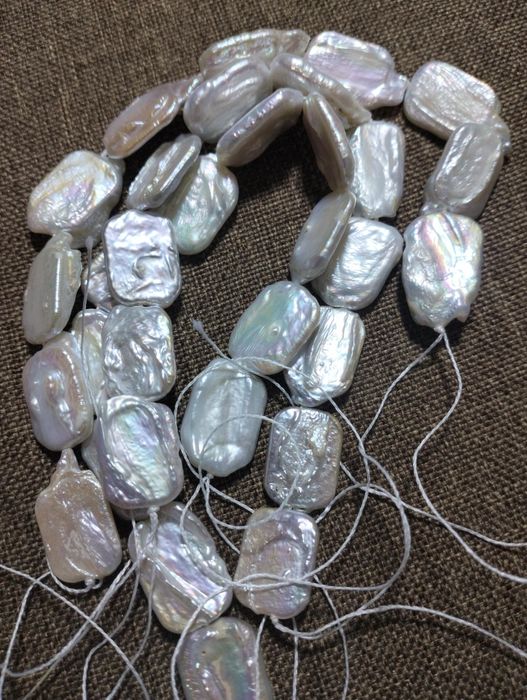Натуральный жемчуг необычной формы, нитка жемчуга