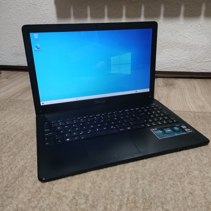 Laptop ASUS F501U sprawny.