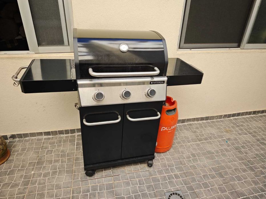 Barbecue / Grelhador a gás - Naterial