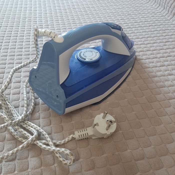 Продам утюг grunhelm