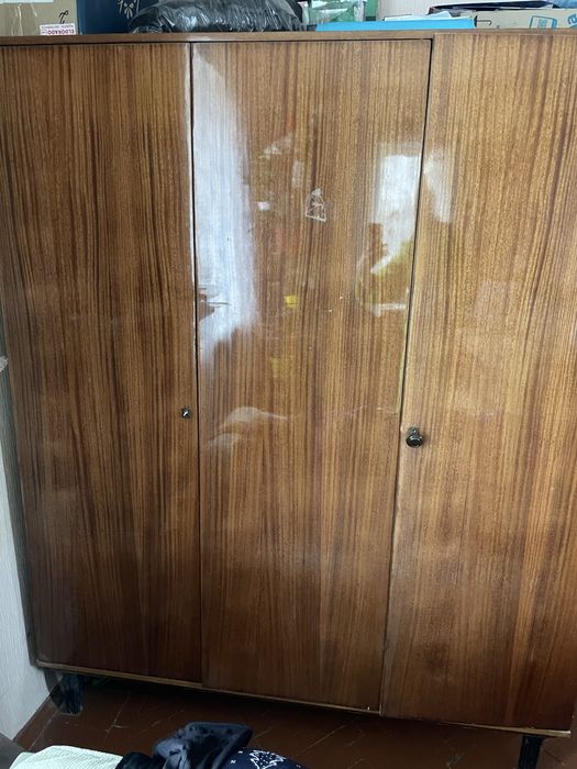 Шкаф 3-х дверный , б/у