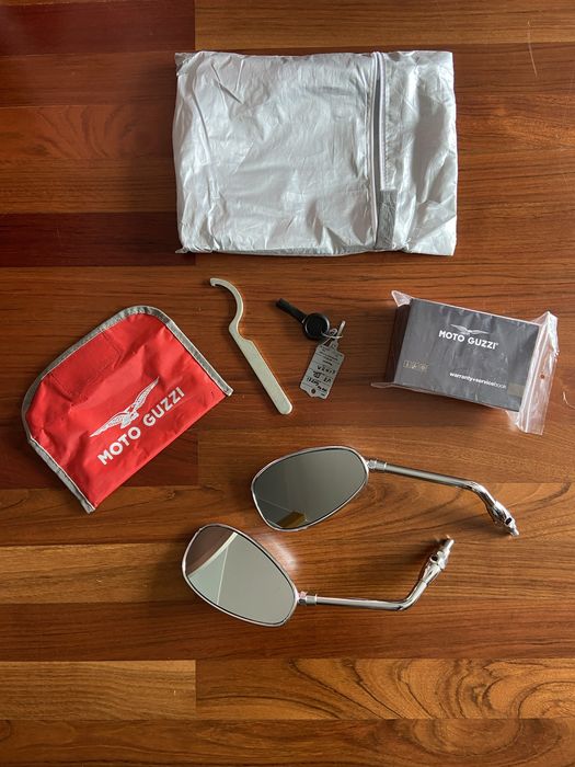 Moto guzzi V7 50th aniversário